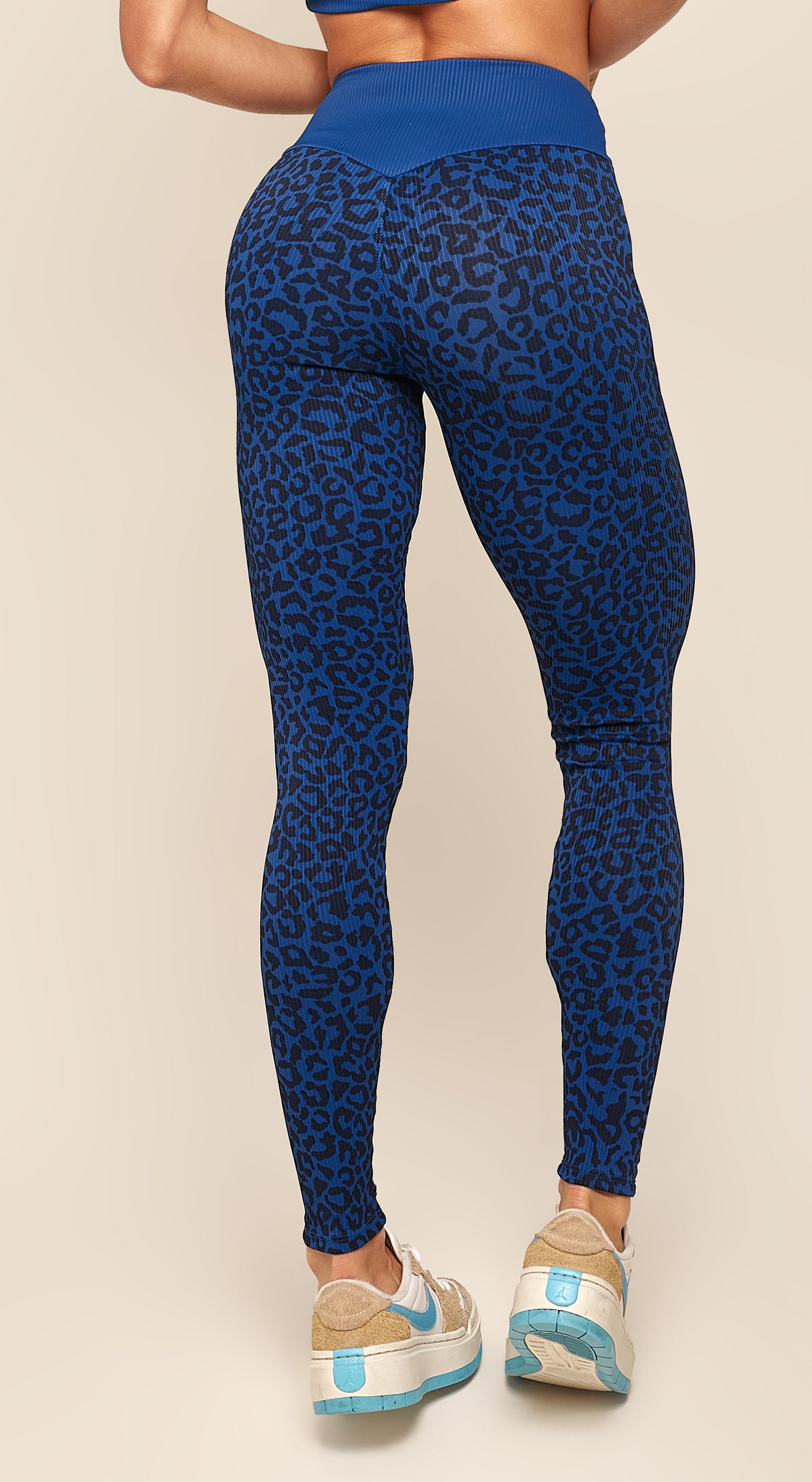 Lets Go Running Legging - Blue Cheetah – Carbon38